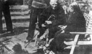 教育家叶圣陶逝世(历史上今天lssjt.com)