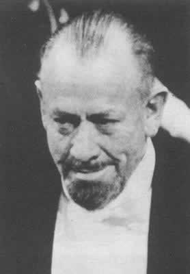 美国小说家约翰·斯坦倍克去