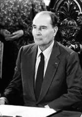 法国总统密特朗逝世(歷史上的今天。中國)